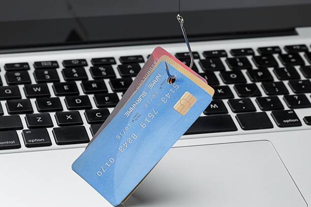 The Hidden Trap of Gift Card Tampering: How Scammers Drain Your Money Before You Even Use It